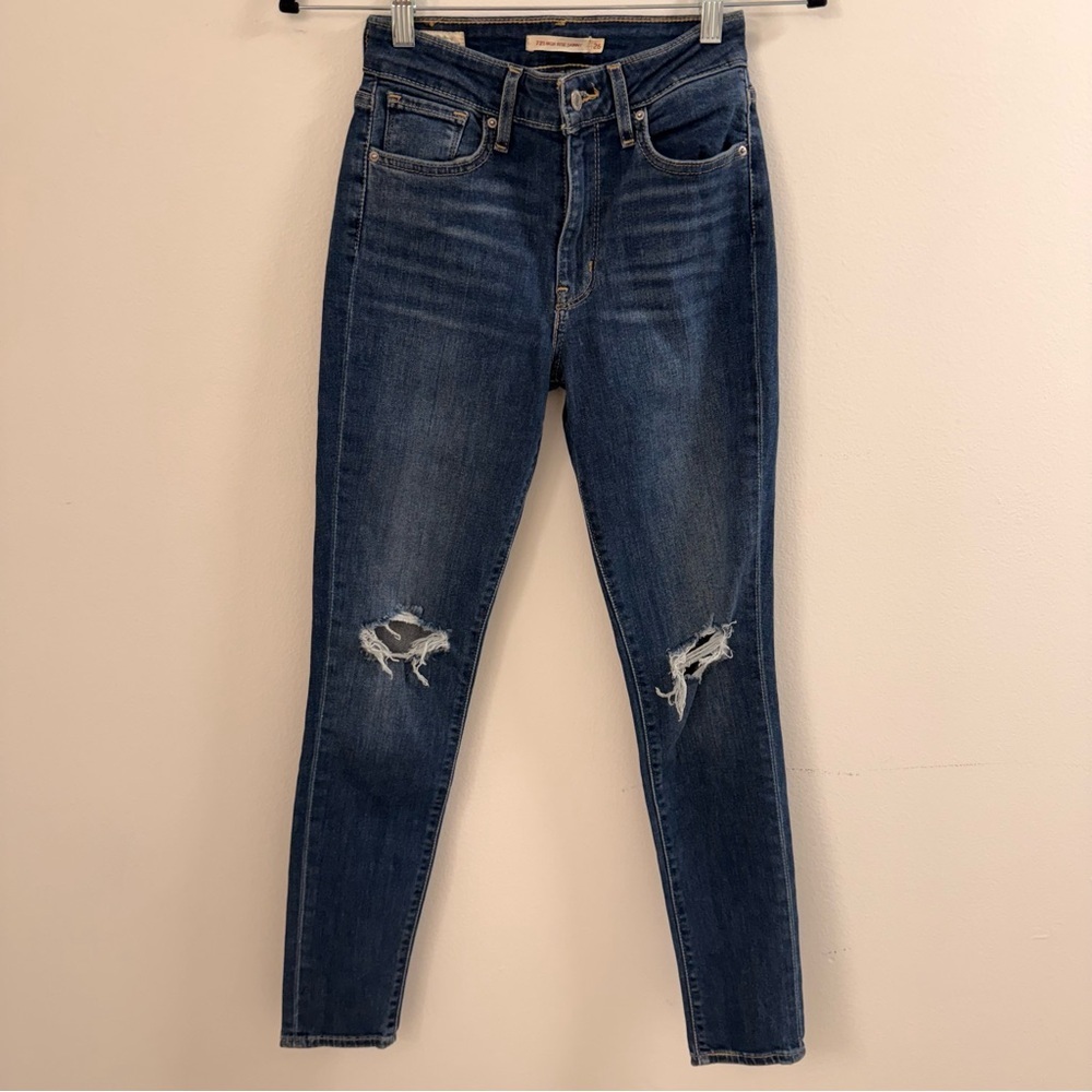 Levi’s High Rise Skinny Jeans - Picture 3 of 9
